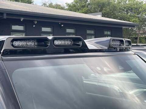 Land Rover Defender 90 D200 MHEV - U1552