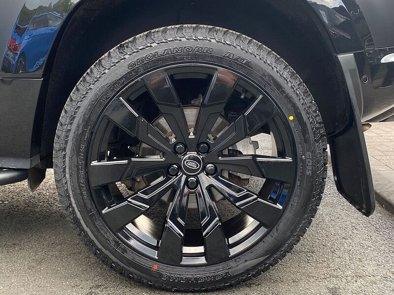 Land Rover Defender 90 D200 MHEV - U1552