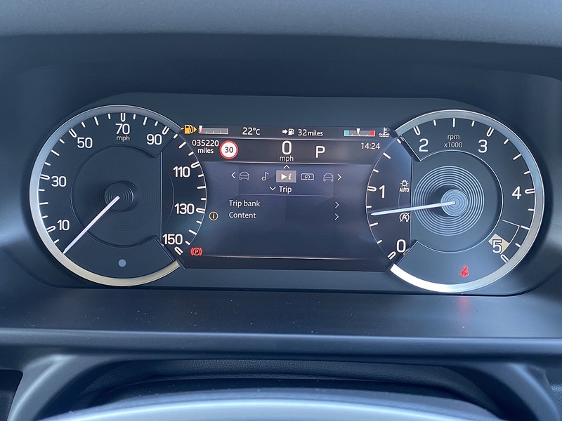 Land Rover Defender 90 D200 MHEV - U1552