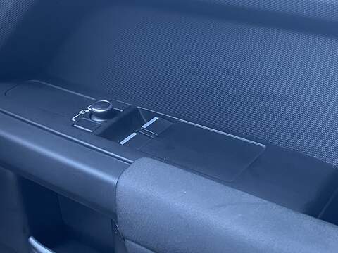 Land Rover Defender 90 D200 MHEV - U1552