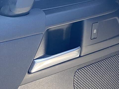 Land Rover Defender 90 D200 MHEV - U1552