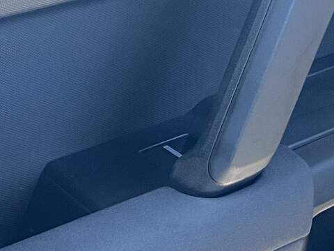 Land Rover Defender 90 D200 MHEV - U1552