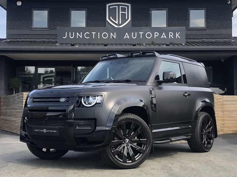 Land Rover Defender 90 D200 MHEV - U1552