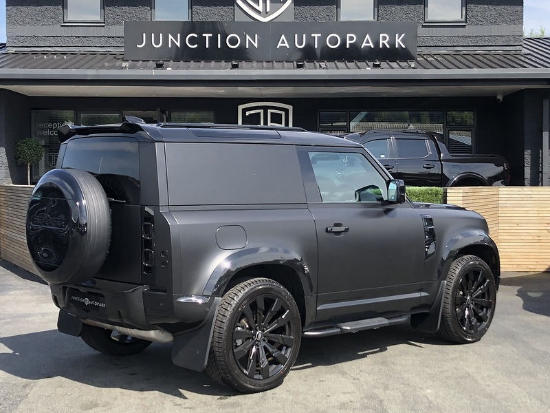 Land Rover Defender 90 D200 MHEV - U1552