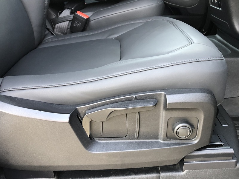 Land Rover Defender 90 D200 MHEV - U1552