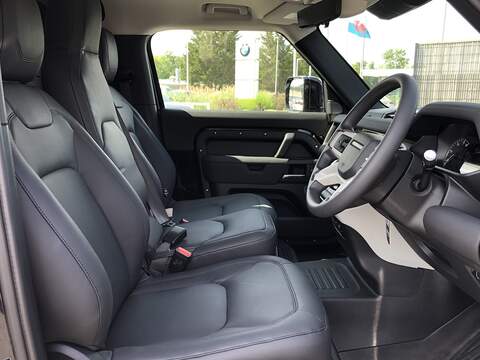 Land Rover Defender 90 D200 MHEV - U1552