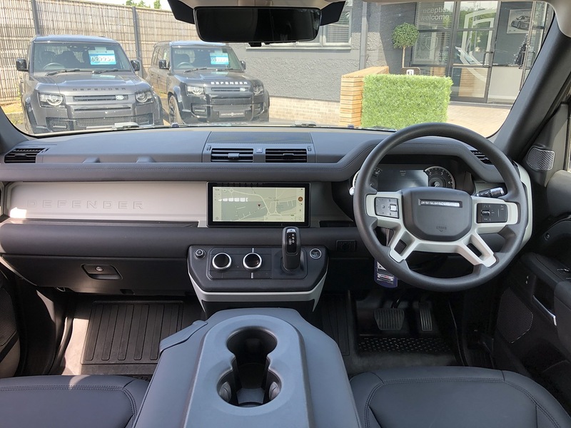 Land Rover Defender 90 D200 MHEV - U1552