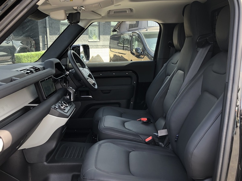 Land Rover Defender 90 D200 MHEV - U1552