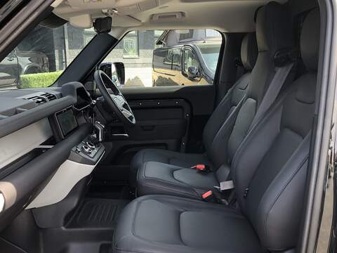 Land Rover Defender 90 D200 MHEV - U1552