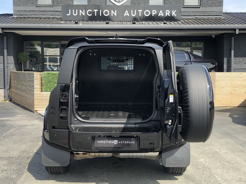 Land Rover Defender 90 D200 MHEV - U1552