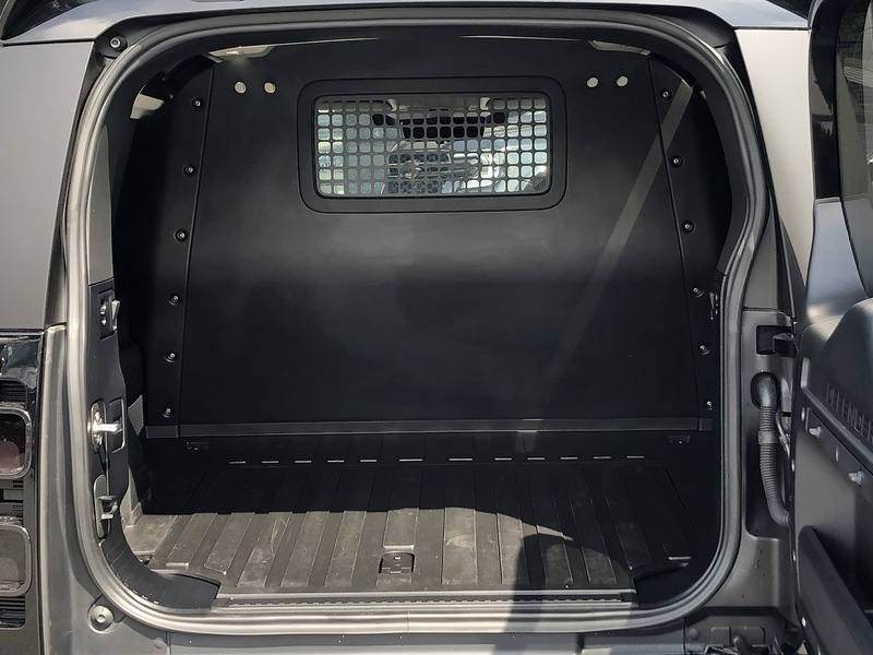 Land Rover Defender 90 D200 MHEV - U1552