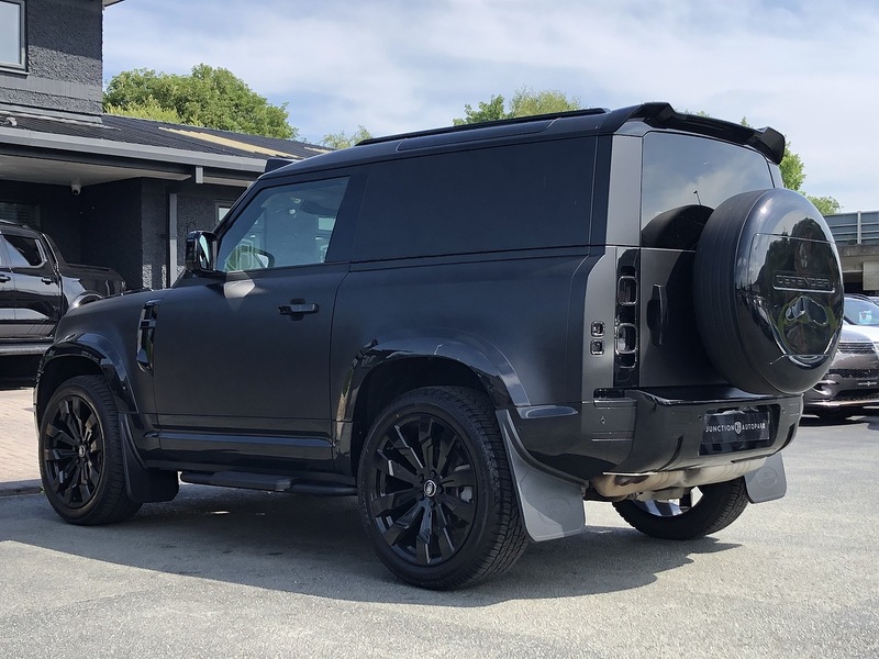 Land Rover Defender 90 D200 MHEV - U1552