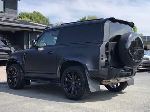 Land Rover Defender 90 D200 MHEV - U1552