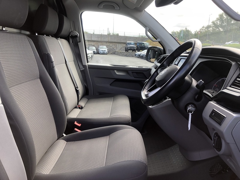 Volkswagen Transporter TDI T28 Highline - U1571