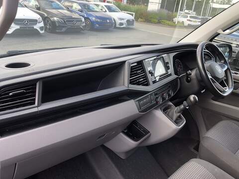 Volkswagen Transporter TDI T28 Highline - U1571