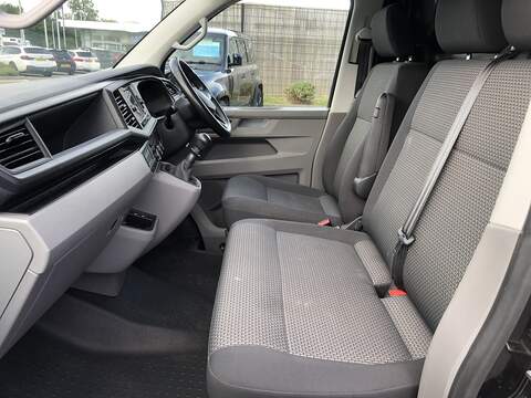 Volkswagen Transporter TDI T28 Highline - U1571