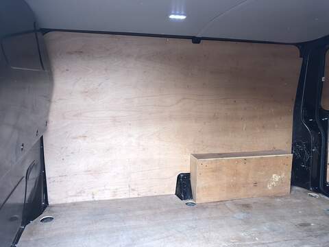 Volkswagen Transporter TDI T28 Highline - U1571