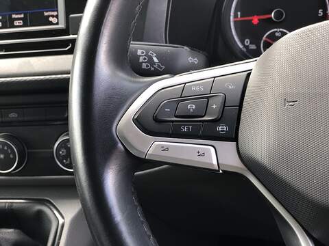 Volkswagen Transporter TDI T28 Highline - U1571