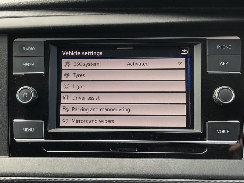 Volkswagen Transporter TDI T28 Highline - U1571