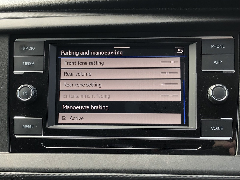 Volkswagen Transporter TDI T28 Highline - U1571