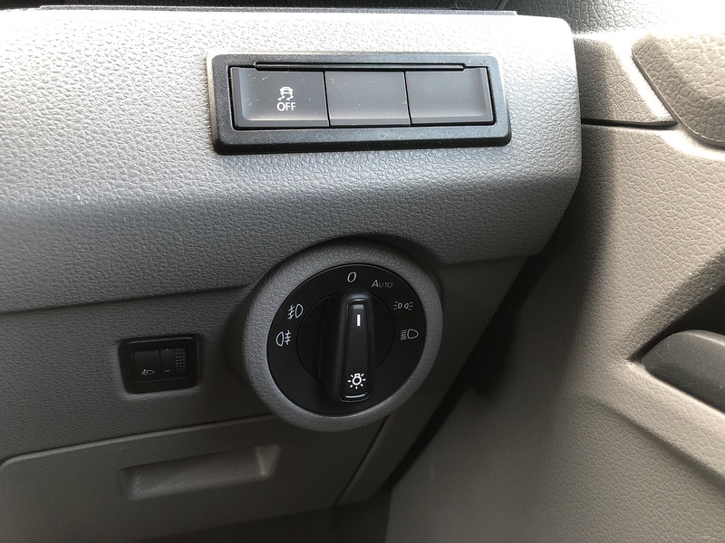 Volkswagen Transporter TDI T28 Highline - U1571