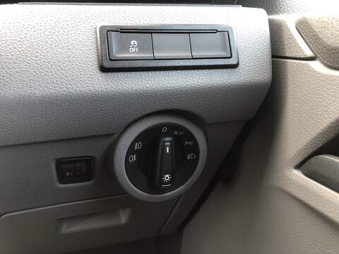 Volkswagen Transporter TDI T28 Highline - U1571