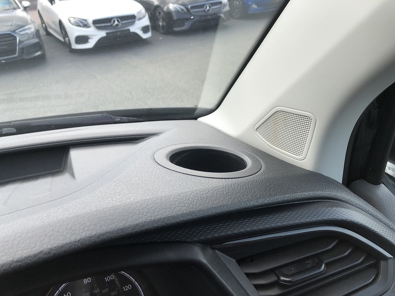 Volkswagen Transporter TDI T28 Highline - U1571