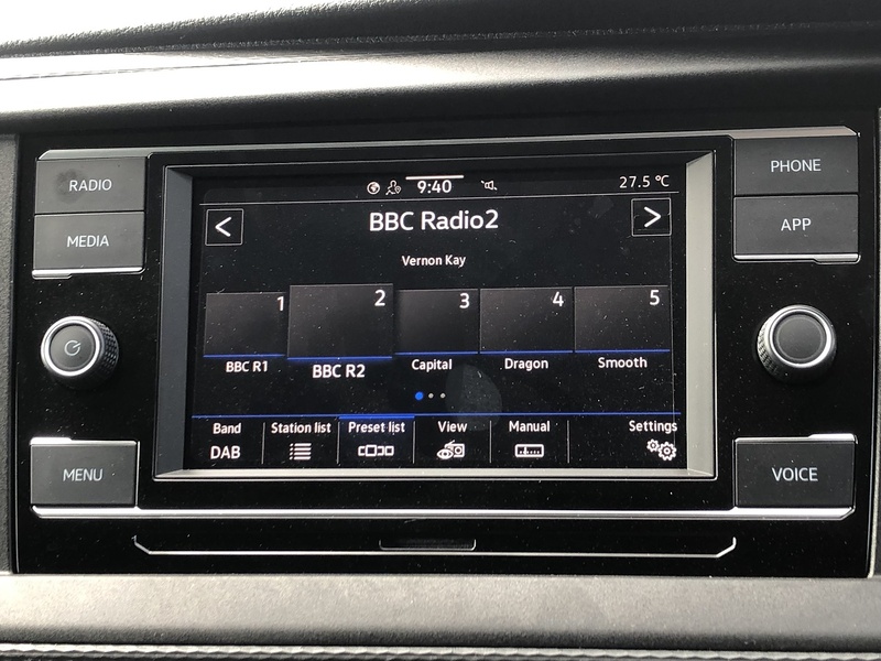 Volkswagen Transporter TDI T28 Highline - U1571