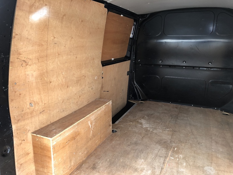 Volkswagen Transporter TDI T28 Highline - U1571