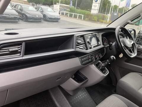 Volkswagen Transporter TDI T28 Highline - U1572
