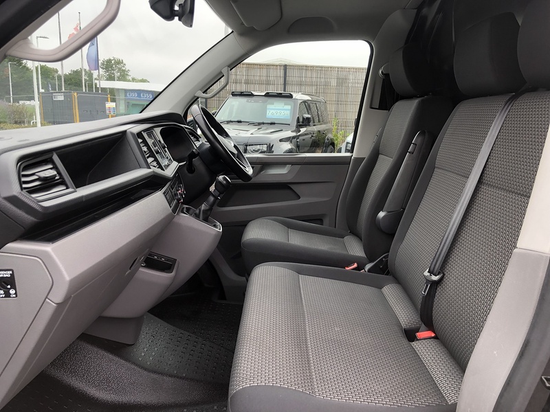 Volkswagen Transporter TDI T28 Highline - U1572