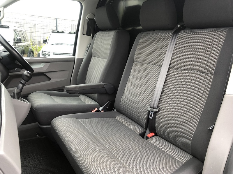 Volkswagen Transporter TDI T28 Highline - U1572