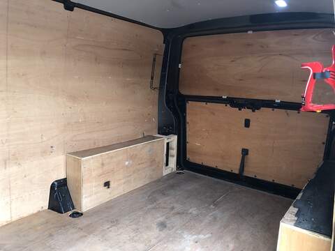 Volkswagen Transporter TDI T28 Highline - U1572