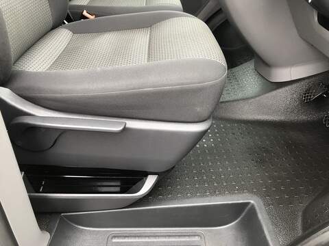 Volkswagen Transporter TDI T28 Highline - U1572