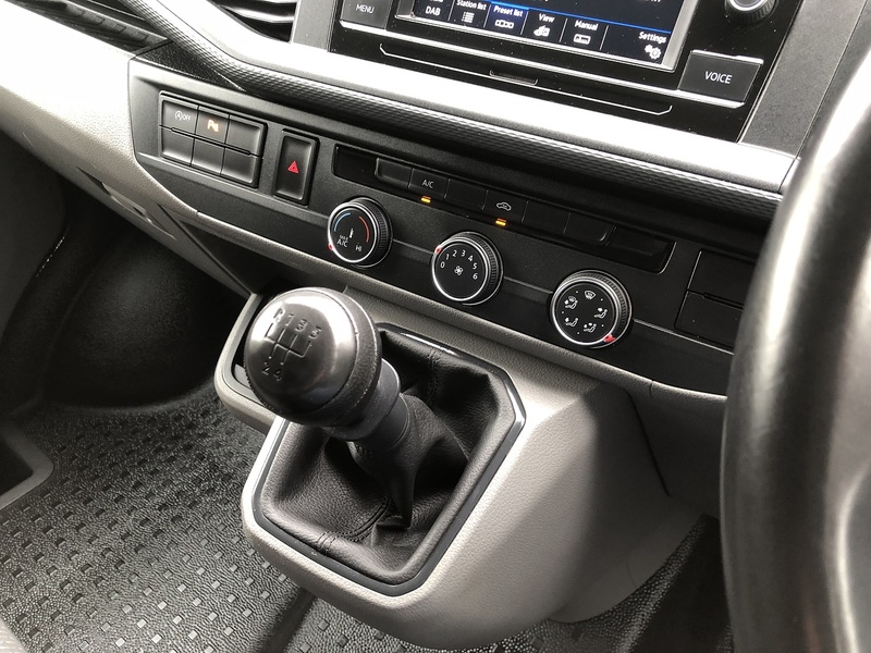 Volkswagen Transporter TDI T28 Highline - U1572