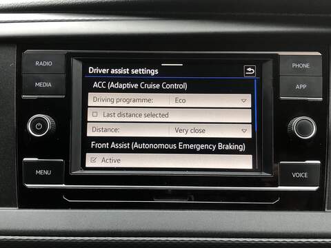 Volkswagen Transporter TDI T28 Highline - U1572