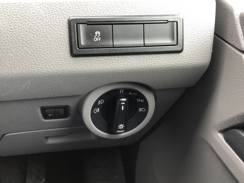 Volkswagen Transporter TDI T28 Highline - U1572
