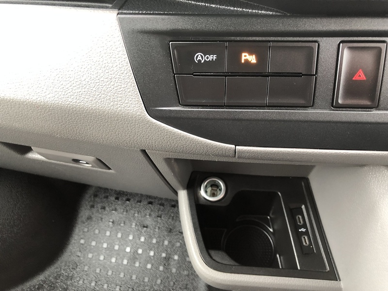 Volkswagen Transporter TDI T28 Highline - U1572