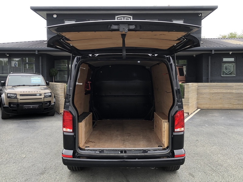 Volkswagen Transporter TDI T28 Highline - U1572