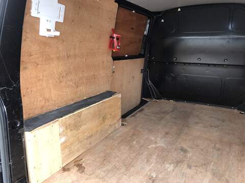 Volkswagen Transporter TDI T28 Highline - U1572