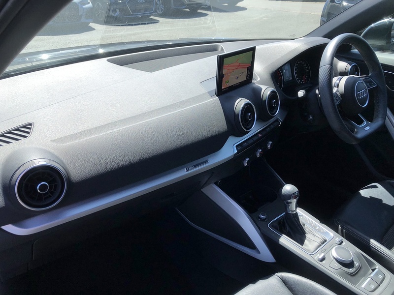 Audi Q2 TFSI CoD S line - U1575