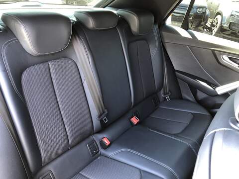 Audi Q2 TFSI CoD S line - U1575