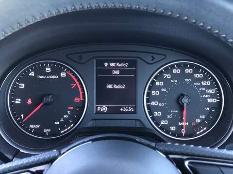 Audi Q2 TFSI CoD S line - U1575