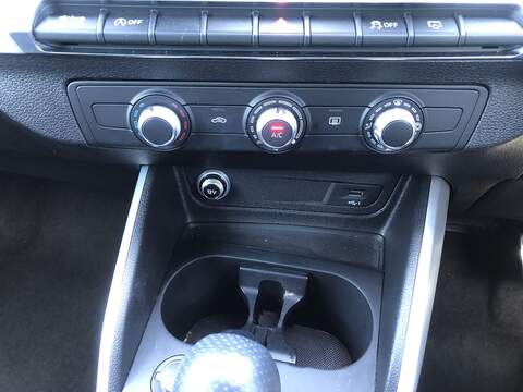 Audi Q2 TFSI CoD S line - U1575