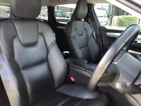 Volvo V90 T4 Momentum Plus - U1603