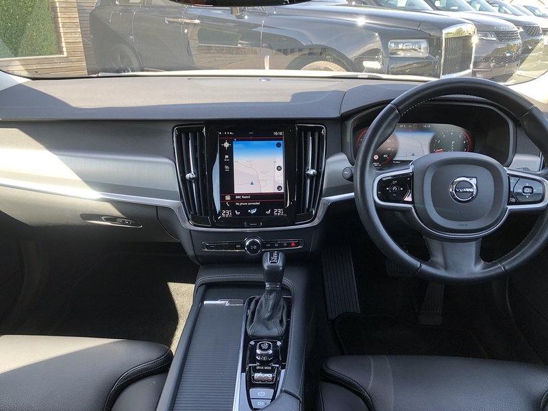 Volvo V90 T4 Momentum Plus - U1603