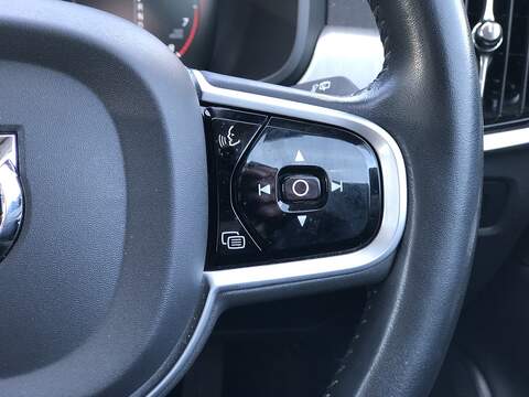 Volvo V90 T4 Momentum Plus - U1603