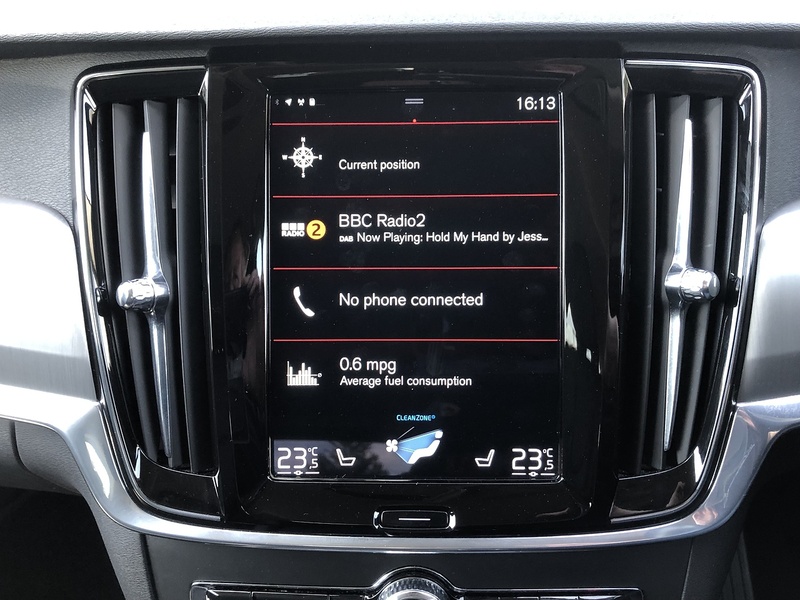 Volvo V90 T4 Momentum Plus - U1603