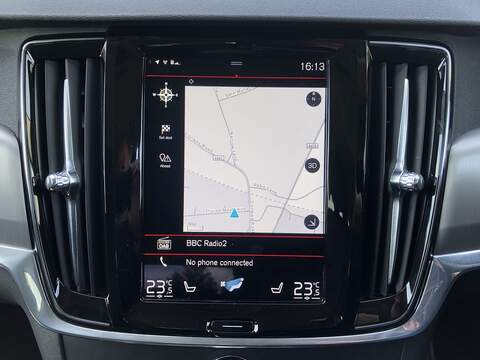 Volvo V90 T4 Momentum Plus - U1603