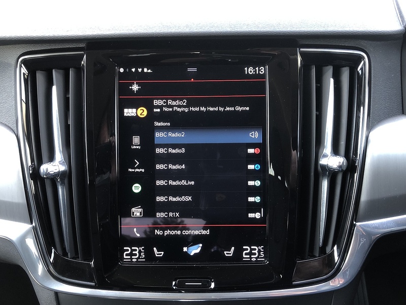 Volvo V90 T4 Momentum Plus - U1603